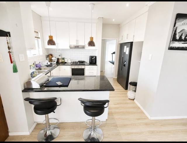 2 BEDROOM APARTMENT FOR SALE IN NEW TOWN CENTRE